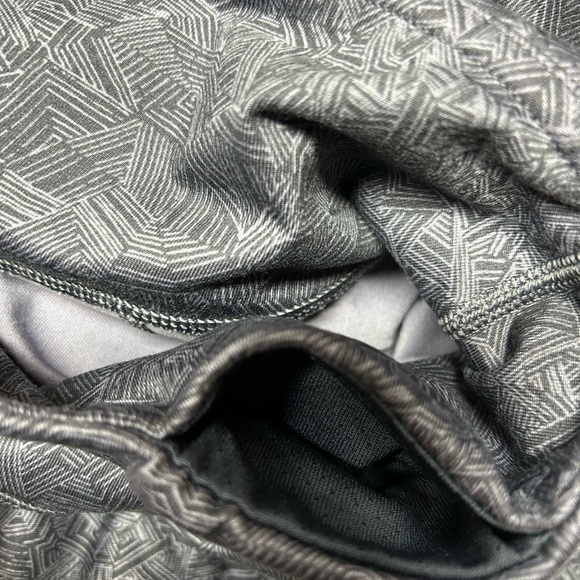 Patagonia women’s capri leggings, small
Workout, comfy - Picture 5 of 7